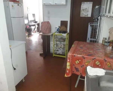 Apartamento para Venda - 62m², 2 dormitórios, 1 vaga - Petrópolis