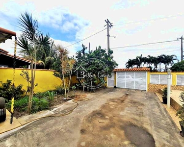 Bela casa à venda em Unamar, 2 quartos, área gourmet e piscina, Tamoios - Cabo Frio - RJ