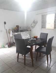 Casa com 2 quartos à venda, 300.0m²