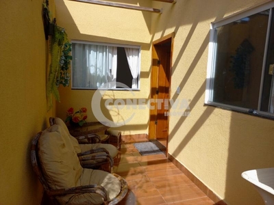 Casa com 3 quartos à venda, 154.0m²