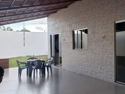 Casa com 3 quartos à venda, 162.0m²