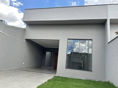 Casa com 3 quartos à venda, 260.0m²