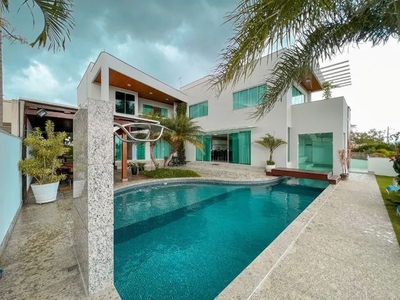 Casa com 5 Quartos à venda, 490 m² por R$ 3.600.000 - Condomínio Pontal da Liberdade - Lag