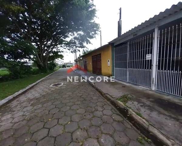 Casa em Rua Das Roseiras - Suarão - Itanhaém/SP