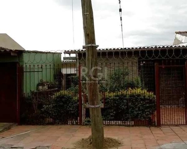 Casa para Venda - 150m², 2 dormitórios, 1 vaga - Restinga