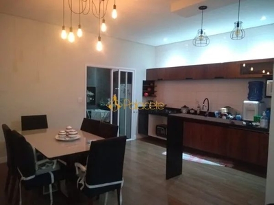 Casa sobrado em condomínio com 3 quartos - Bairro Residencial Maricá em Pindamonhangaba