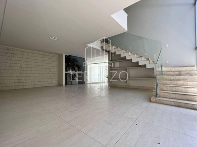 Cond. horizontal casa com 4 quartos à venda, 389.0m²