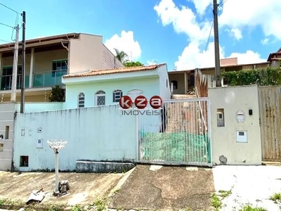 Duas casa à venda no mesmo terreno em bairro tranquilo e super localizado em Valinhos.