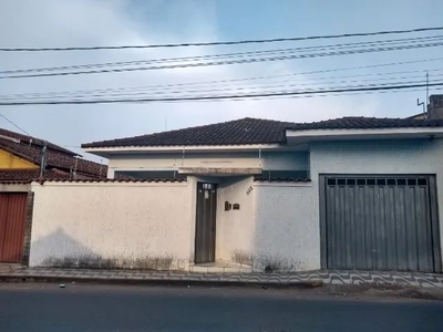 Ótima Casa em Elói Mendes - Centro