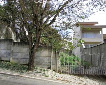 Terreno no Jardim Jaraguá, bairro residencial de ruas asfaltadas, proximo a alameda Lucas