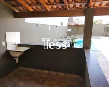 Vende Casa Residencial no bairro Aroeiras 2 com 2 dormitórios e 2 banheiros