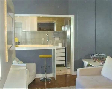 Vende excelente apartamento no bairro São João na cidade de Porto Alegre, tem 59,11m² de á