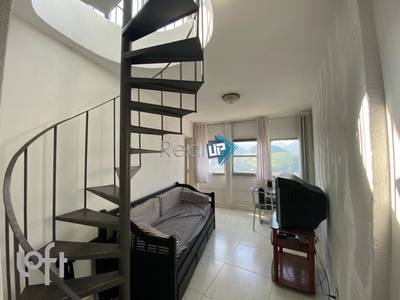 Apartamento à venda em Barra da Tijuca com 72 m², 1 quarto, 1 suíte, 1 vaga