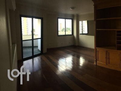 Apartamento à venda em Campo Belo com 115 m², 3 quartos, 1 suíte