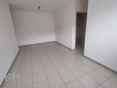 Apartamento à venda em Carlos Prates com 68 m², 2 quartos, 1 suíte, 2 vagas