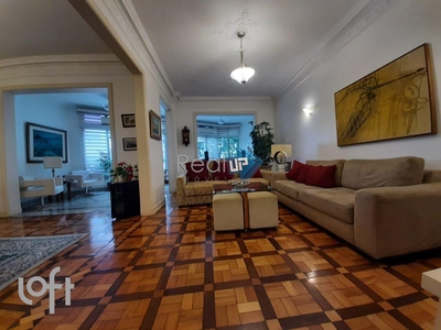 Apartamento à venda em Copacabana com 220 m², 4 quartos, 1 suíte