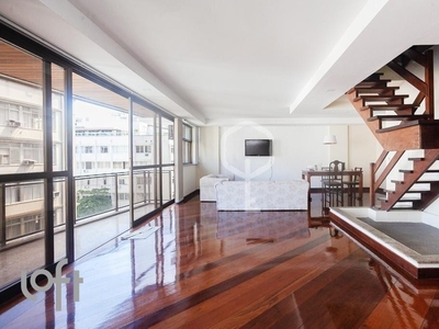 Apartamento à venda em Copacabana com 262 m², 3 quartos, 2 suítes, 2 vagas