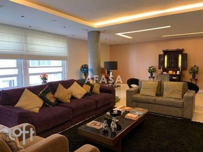 Apartamento à venda em Copacabana com 300 m², 6 quartos, 6 suítes, 1 vaga