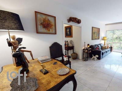 Apartamento à venda em Copacabana com 95 m², 2 quartos, 1 suíte, 1 vaga
