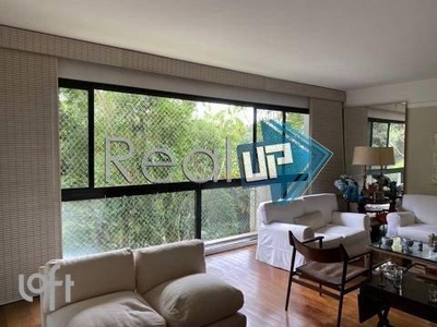 Apartamento à venda em Gávea com 178 m², 4 quartos, 1 suíte, 2 vagas