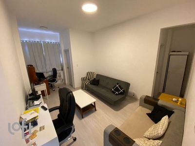 Apartamento à venda em Humaitá com 44 m², 1 quarto, 1 suíte, 1 vaga