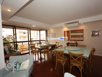 Apartamento à venda em Itaim Bibi com 206 m², 4 quartos, 4 suítes, 3 vagas