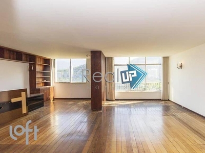 Apartamento à venda em Lagoa com 219 m², 4 quartos, 1 suíte, 1 vaga