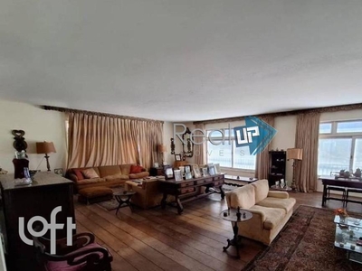 Apartamento à venda em Lagoa com 360 m², 5 quartos, 1 suíte, 1 vaga
