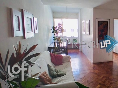 Apartamento à venda em Laranjeiras com 96 m², 3 quartos, 1 vaga