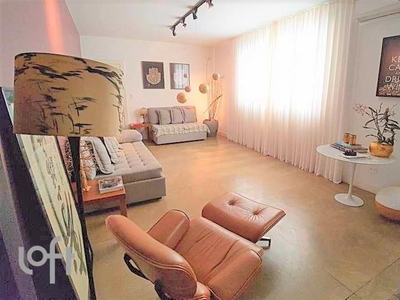 Apartamento à venda em Lourdes com 165 m², 3 quartos, 1 suíte, 1 vaga