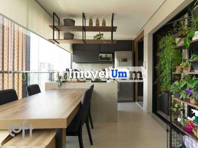 Apartamento à venda em Pinheiros com 73 m², 3 quartos, 1 suíte, 1 vaga