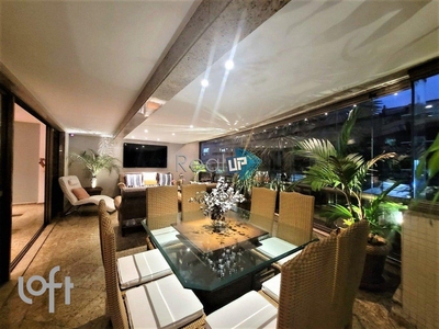Apartamento à venda em Recreio dos Bandeirantes com 174 m², 3 quartos, 3 suítes, 6 vagas