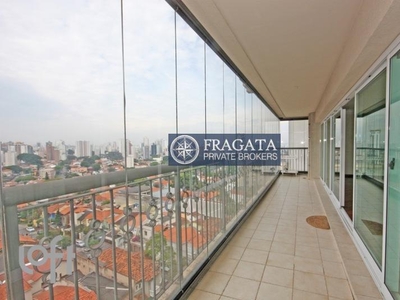 Apartamento à venda em Vila Mariana com 157 m², 4 quartos, 3 suítes, 3 vagas