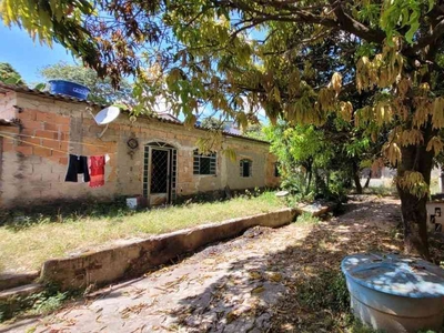 Casa com 3 quartos à venda no bairro Jardim dos Comerciários, 148m²