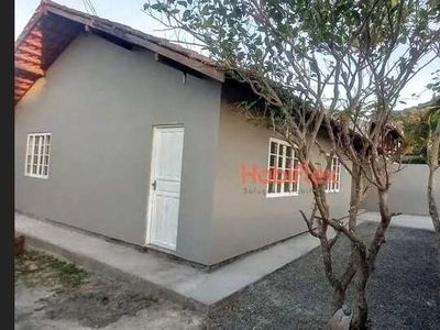 Casa com 2 dormitórios para alugar, 75 m² por R$ 2.860,00/mês - Ribeirão da Ilha - Florian