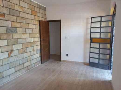 Conjunto de Salas com 5 quartos para alugar no bairro Padre Eustáquio, 120m²