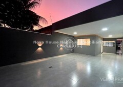 Casa Térrea com 3 Quartos à Venda por R$ 580.000