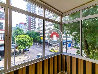 Apartamento com 4 quartos à venda no bairro Copacabana, 230m²