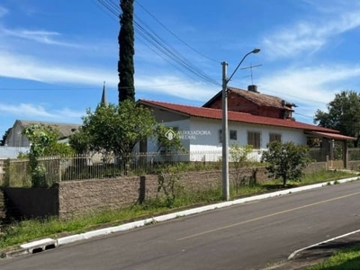 Casa em condomínio fechado com 3 quartos para alugar na rua guarani, 444, primavera, novo hamburgo, 300 m2 por r$ 3.080