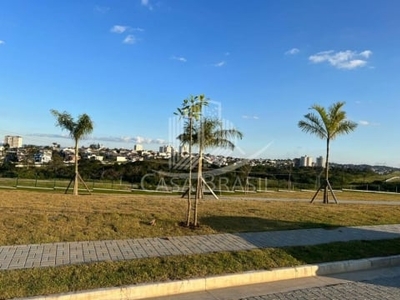 Terreno de 330m² no condomínio clube de alto padrão no urbanova