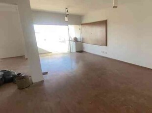 Apartamento com 4 quartos para alugar no bairro Centro, 300m²