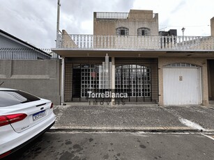 Casa em Centro, Ponta Grossa/PR de 65m² 2 quartos para locação R$ 1.000,00/mes