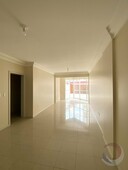 Apartamento à venda por R$ 835.000