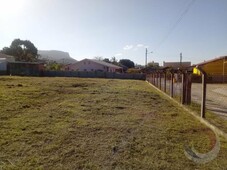 Terreno à venda por R$ 700.000