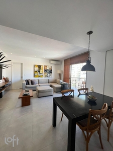 Apartamento à venda em Lagoa com 72 m², 1 quarto, 1 suíte, 1 vaga
