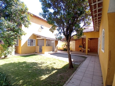 Casa em Itaipu, Niterói/RJ de 390m² 4 quartos à venda por R$ 779.000,00