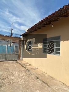 Casa em Jardim Comodoro, Cuiabá/MT de 360m² 2 quartos para locação R$ 800,00/mes