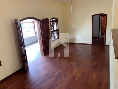 Casa em Jardim da Fonte, Jundiaí/SP de 259m² 3 quartos à venda por R$ 689.000,00