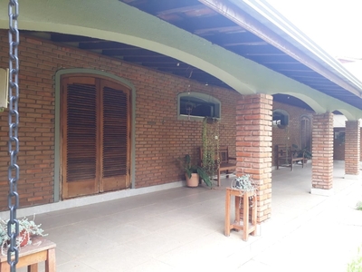 Casa em Nova Piracicaba, Piracicaba/SP de 325m² 3 quartos para locação R$ 5.000,00/mes