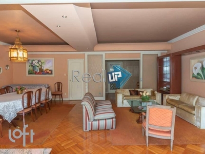 Apartamento à venda em Copacabana com 223 m², 4 quartos, 1 suíte, 1 vaga